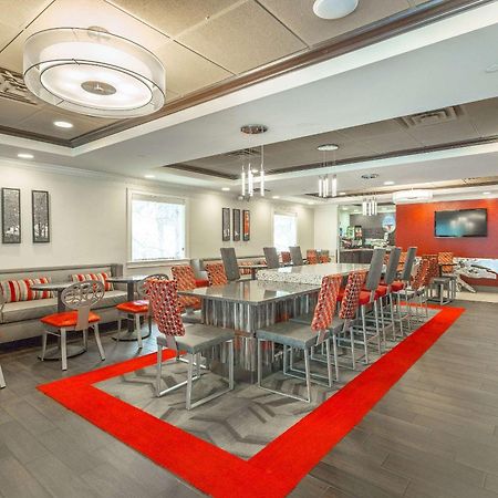 Inn At The Peachtrees, Ascend Hotel Collection アトランタ エクステリア 写真