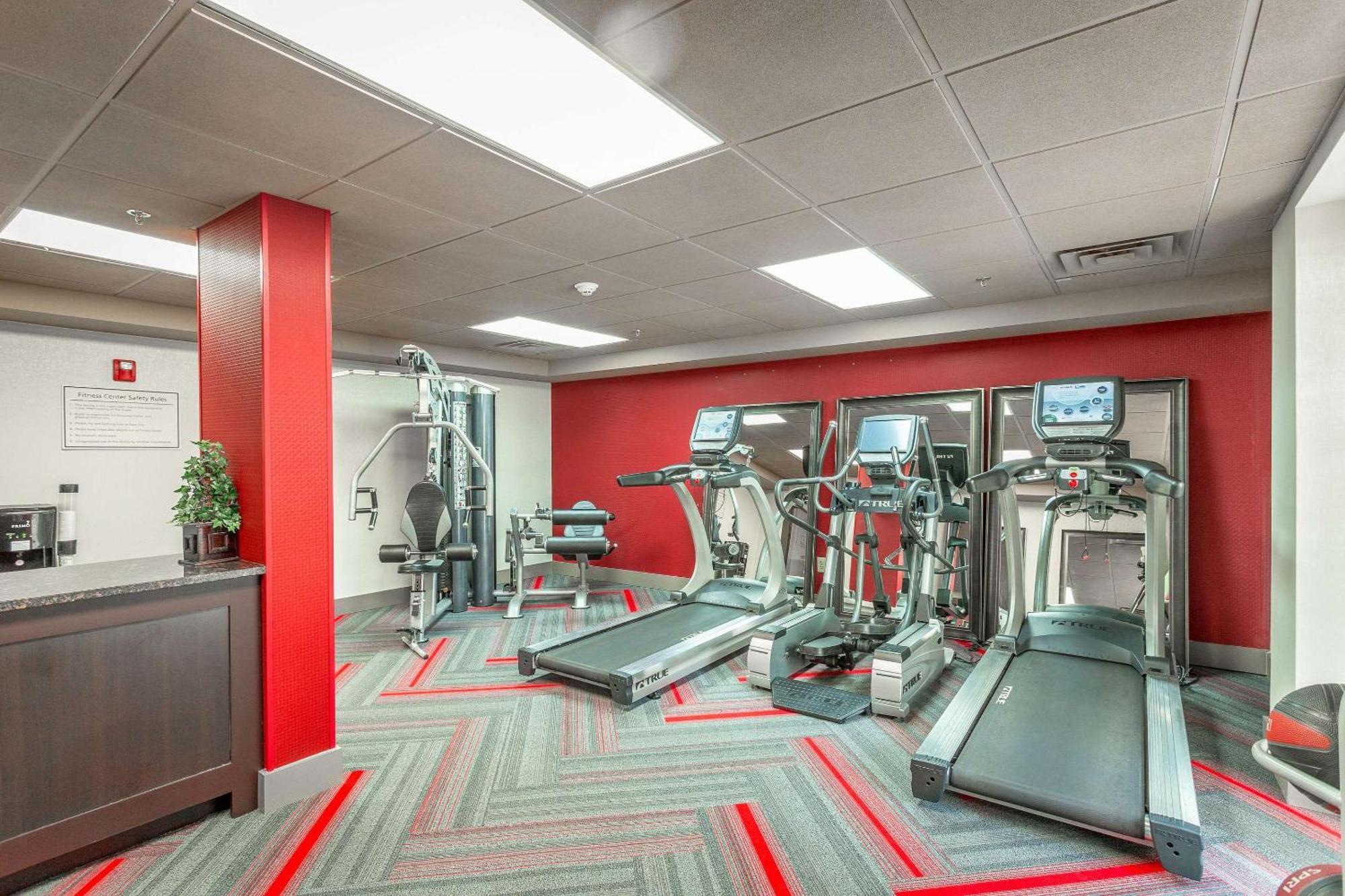 Inn At The Peachtrees, Ascend Hotel Collection アトランタ エクステリア 写真