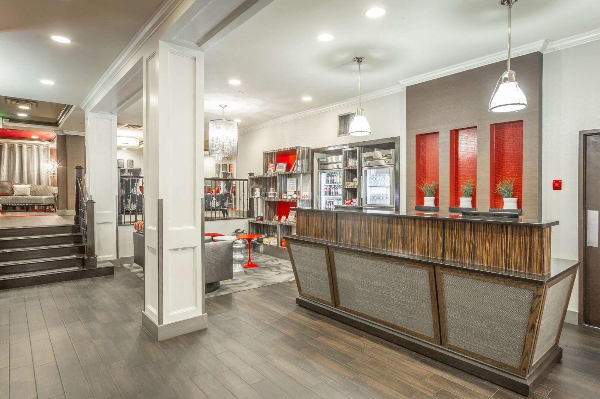 Inn At The Peachtrees, Ascend Hotel Collection アトランタ エクステリア 写真