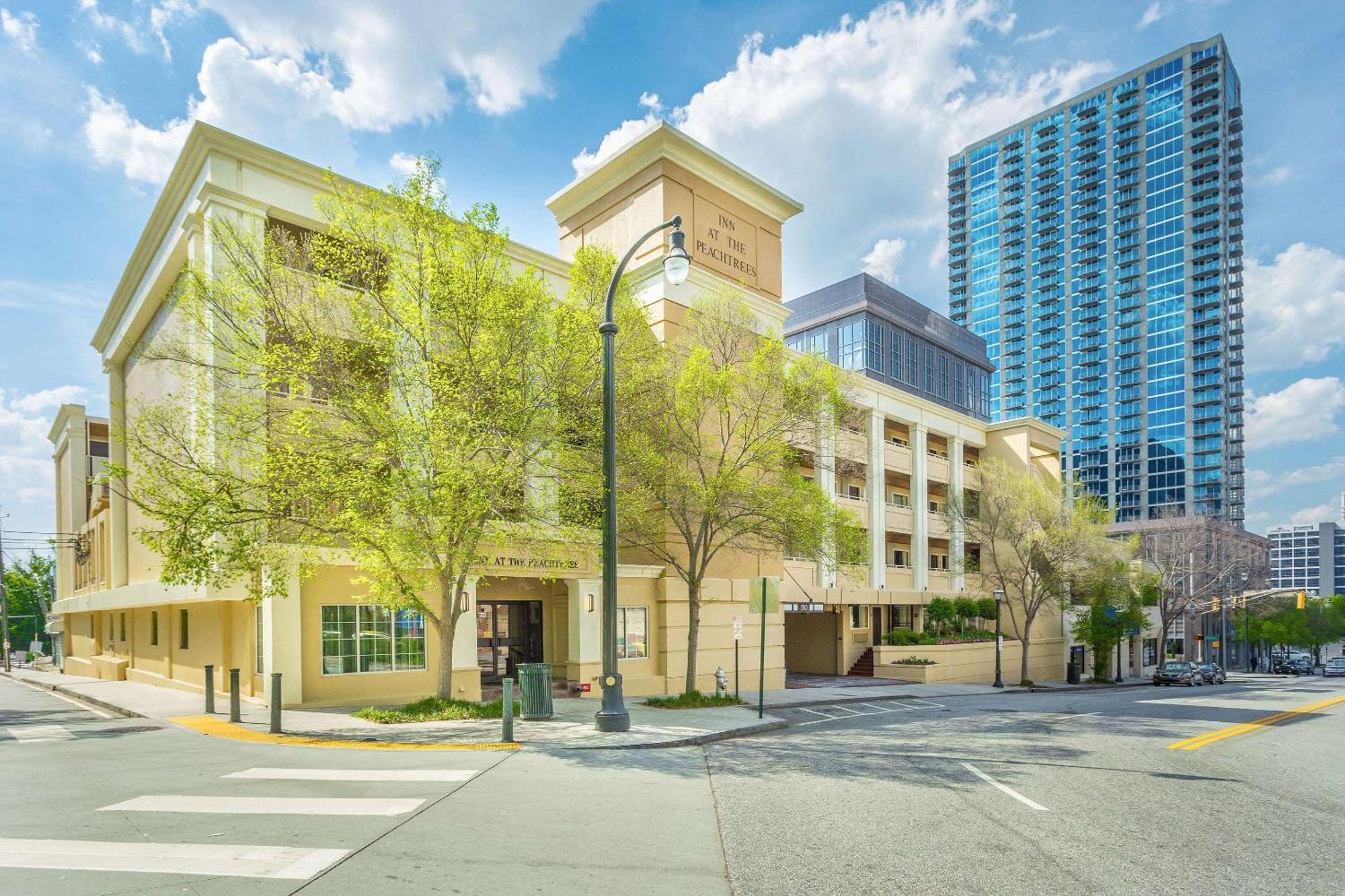 Inn At The Peachtrees, Ascend Hotel Collection アトランタ エクステリア 写真