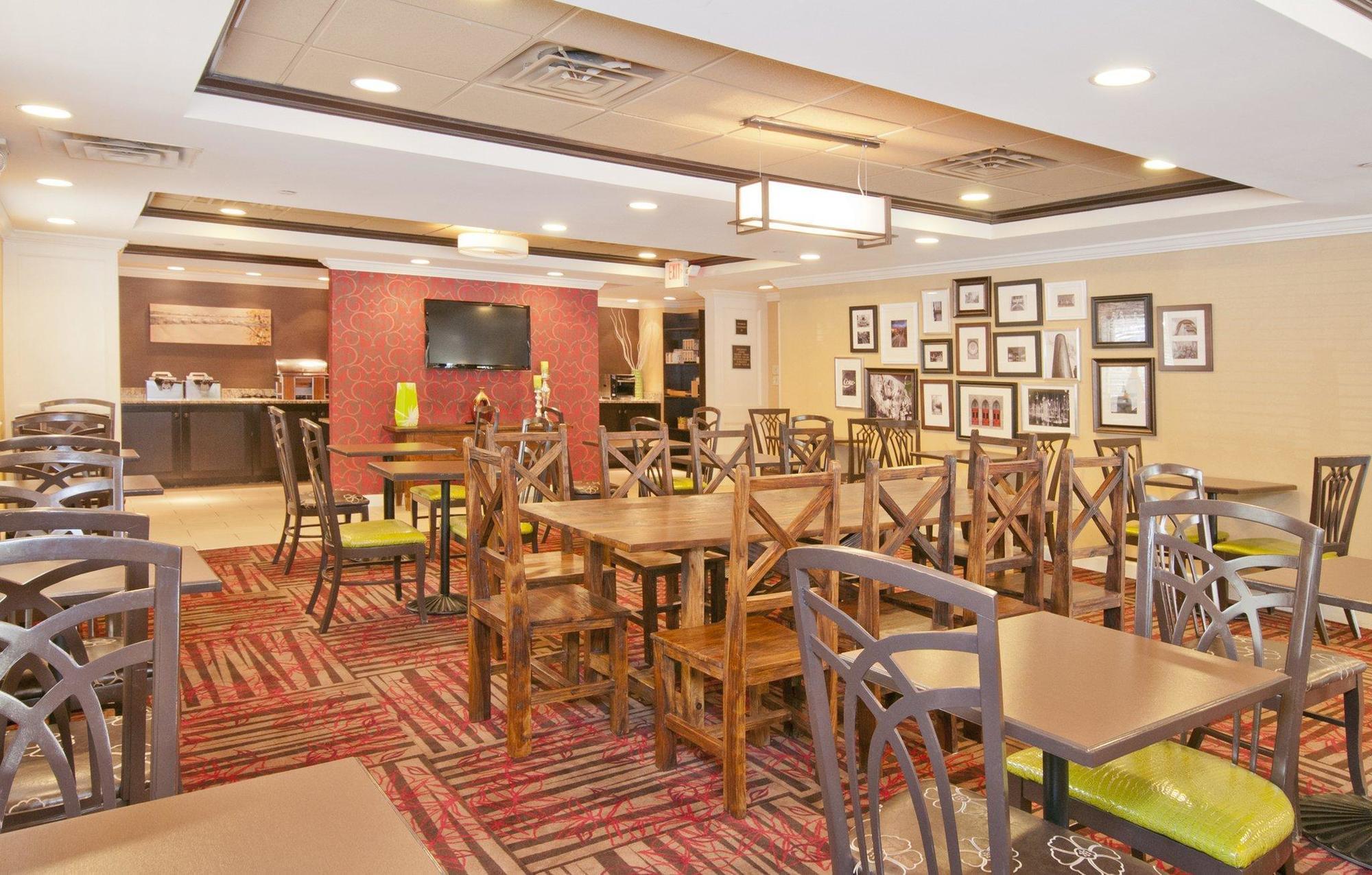 Inn At The Peachtrees, Ascend Hotel Collection アトランタ レストラン 写真