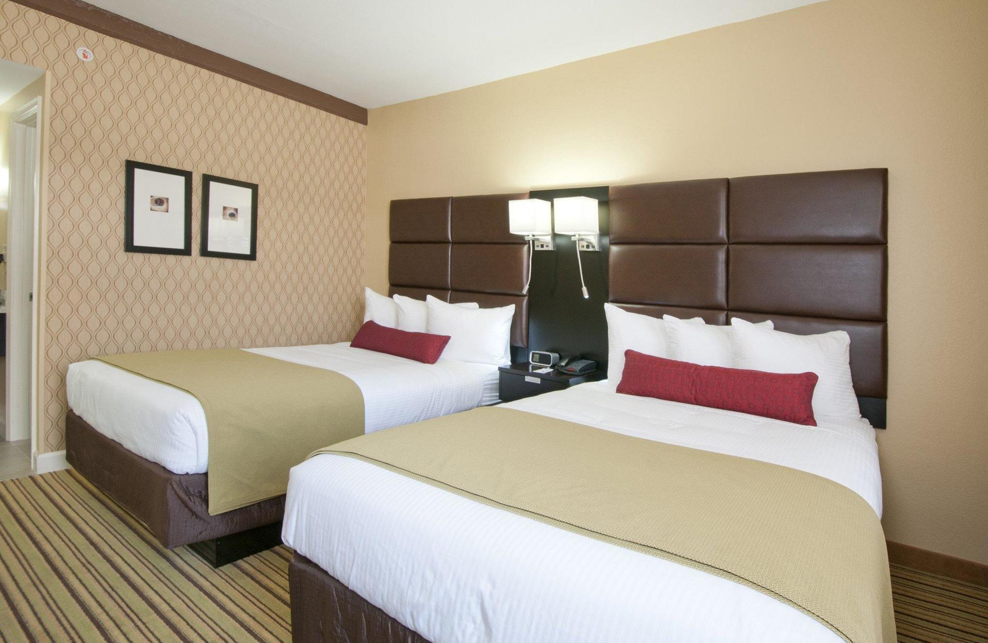 Inn At The Peachtrees, Ascend Hotel Collection アトランタ エクステリア 写真