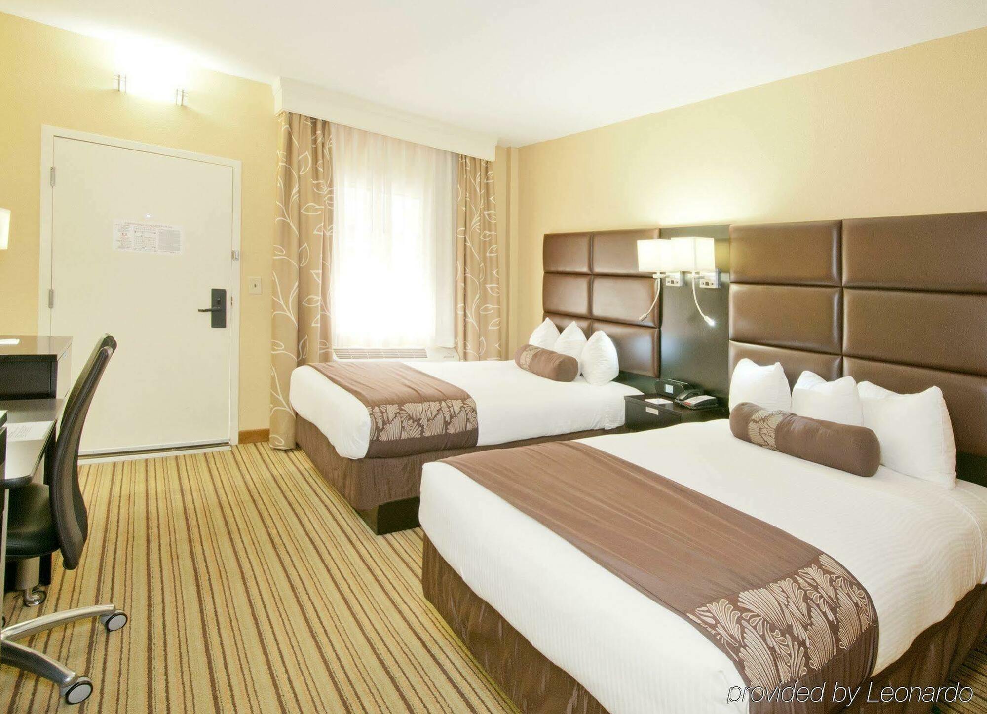 Inn At The Peachtrees, Ascend Hotel Collection アトランタ エクステリア 写真